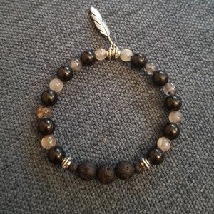 ⭐ Lava rock diffuser bracelet with charm